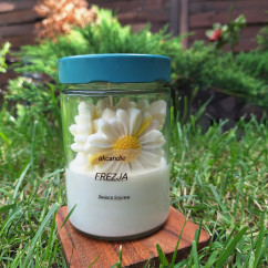 Świeca Sojowa w szklanej formie – Frezja – akcandle