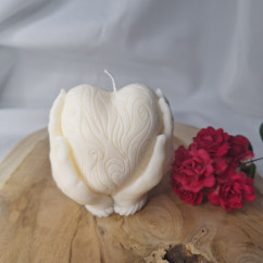 Świeca Sojowa Wolnostojąca – Serce w Dłoni – akcandle