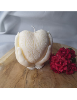 Świeca Sojowa Wolnostojąca – Serce w Dłoni – akcandle