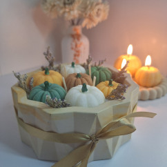 Świeca Sojowa w gipsowej formie – Dynie w Misie 3 – akcandle