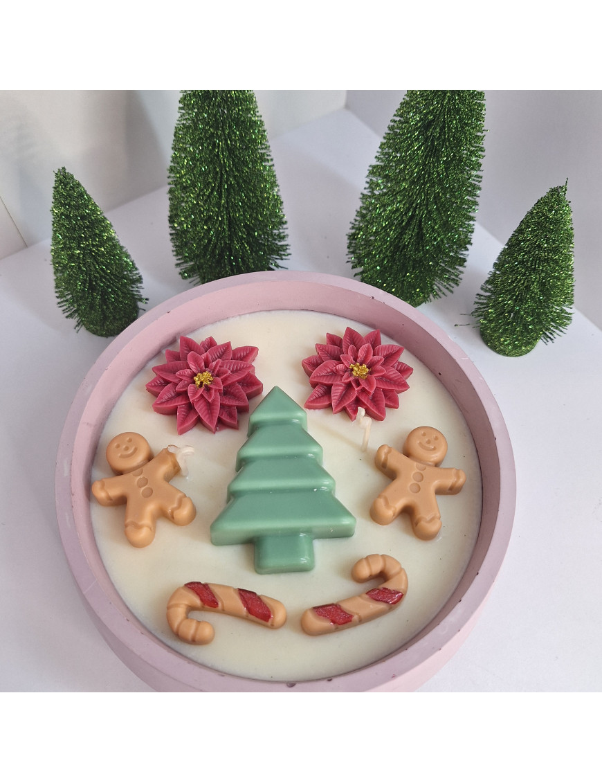 Świeca Sojowa w gipsowej formie – Choinka w Misie – akcandle