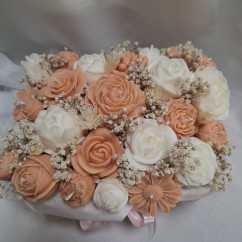 Świeca Sojowa typu Flower Box – Flower Box w Drewnianej Skrzynce – akcandle