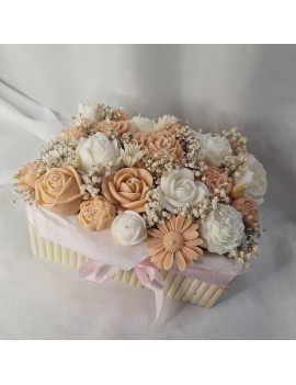 Świeca Sojowa typu Flower Box – Flower Box w Drewnianej Skrzynce – akcandle