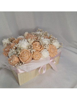 Świeca Sojowa typu Flower Box – Flower Box w Drewnianej Skrzynce – akcandle