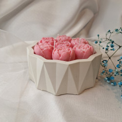 Świeca Sojowa w gipsowej formie – Piwonie w Gipsie – akcandle