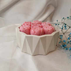 Świeca Sojowa w gipsowej formie – Piwonie w Gipsie – akcandle