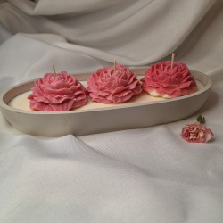 Świeca Sojowa w gipsowej formie – Piwonie w Gipsowej Łódce – akcandle