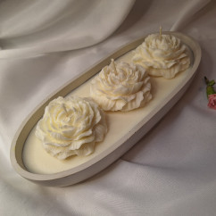 Świeca Sojowa w gipsowej formie – Piwonie w Gipsowej Łódce – akcandle