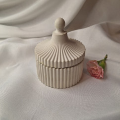 Świeca Sojowa w gipsowej formie – Stokrotka w Gipsie II – akcandle