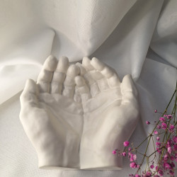 Galanteria gipsowa – Dłonie – akcandle