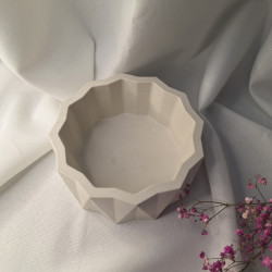 Galanteria gipsowa – Doniczka Wielokątowa – akcandle