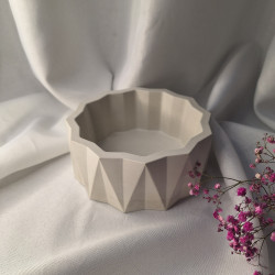 Galanteria gipsowa – Doniczka Wielokątowa – akcandle