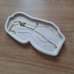 Galanteria gipsowa – Podstawka Kobieta III – akcandle